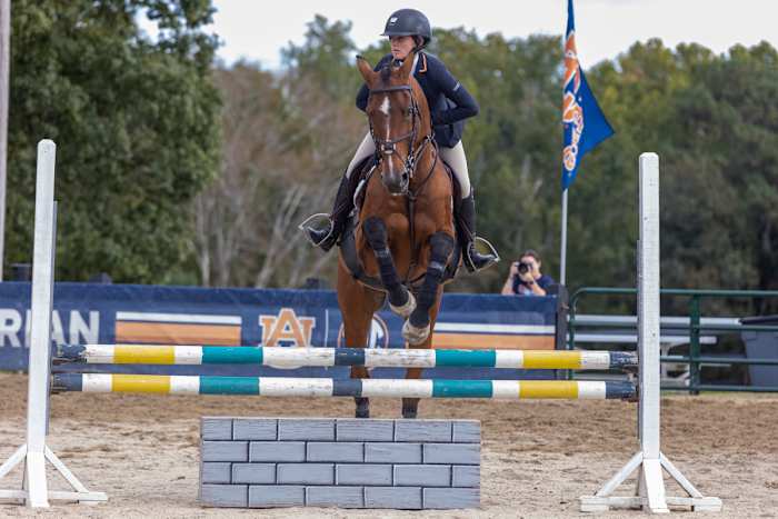 Anna Marie Mayes of Auburn Equestrian
